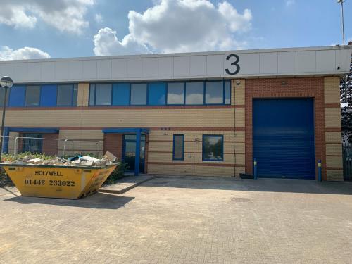 Unit 3, Maxted Corner, Eaton Road, Hemel Hempstead, HP2