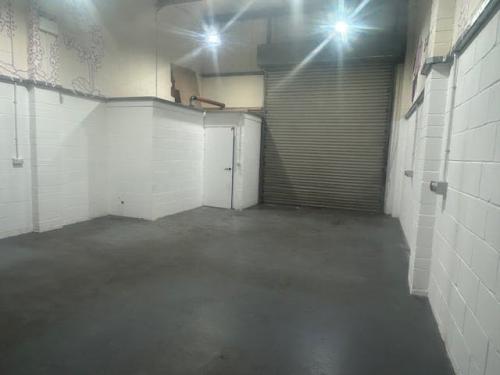 Unit 18, Bumpers Enterprise Centre, Vincients Road, Chippenham, SN14