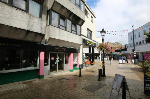 32 Hill Street, Poole, BH15