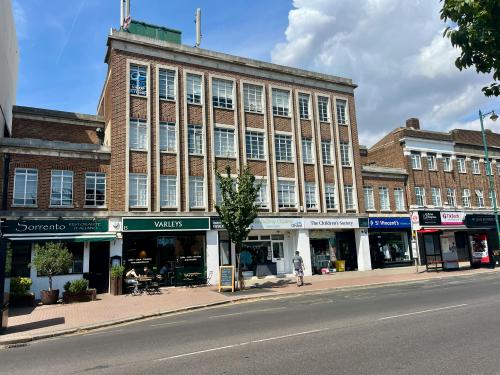 Essex House, 15 Station Road, Upminster, RM14
