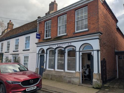 18 Market Place, Hingham, Norwich, NR9
