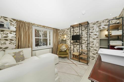 74 Compton Street, Clerkenwell, London, EC1V