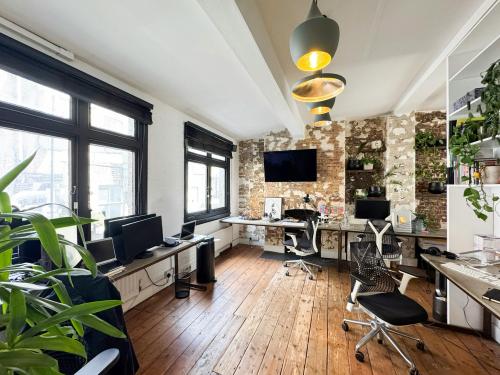 6A Middleton Place, Fitzrovia, London, W1W
