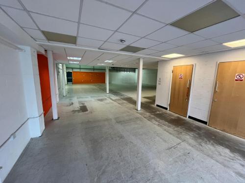 Unit 17, Denvale Trade Park, Crawley, RH10
