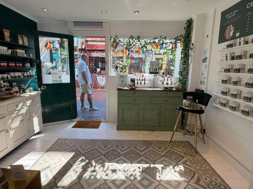3b Kensington Gardens, Brighton, BN1