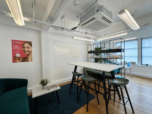 12-13 Noland House, Poland Street, Soho, London, W1F