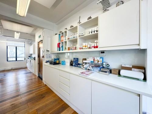 12-13 Noland House, Poland Street, Soho, London, W1F