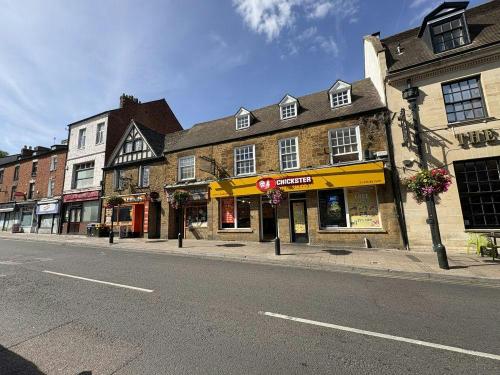 47 & 48-48a High Street, Banbury, OX16