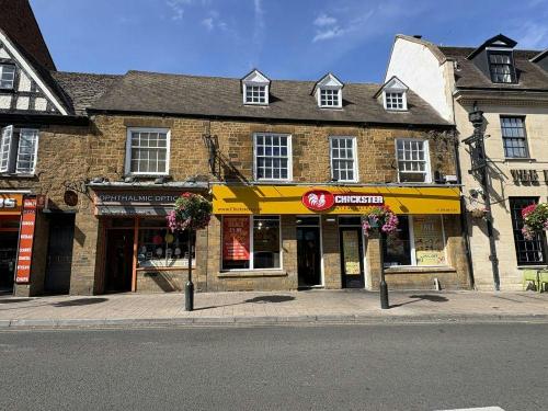 47 & 48-48a High Street, Banbury, OX16