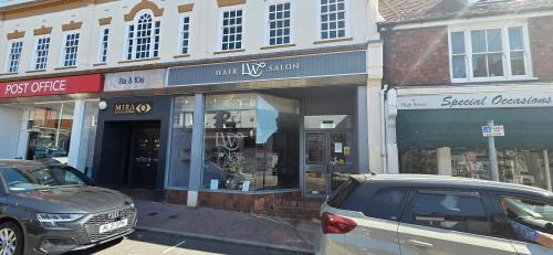 8 High Street, Hailsham, BN27