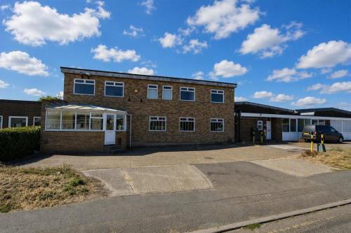 Units 1-2, Bruce Grove, Wickford, SS11