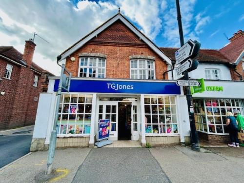 4 The Square, Pangbourne, Reading, RG8