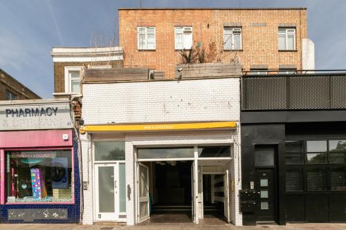 43 Essex Road, Islington, London, N1