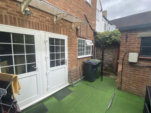 28-30 High Street, Pinner, HA5