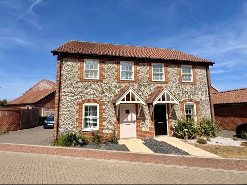 6 Barn Owl Drive, Holt, NR25