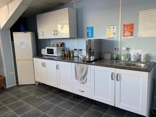 Unit 9-11, Apex Business Centre, Boscombe Road, Dunstable, LU5