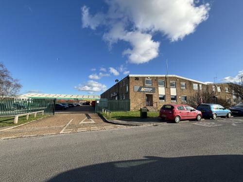 Unit 20, Bilton Way Industrial Estate, Bilton Way, Luton, LU1