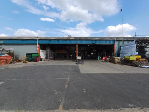32 Crown Road, Enfield, EN1