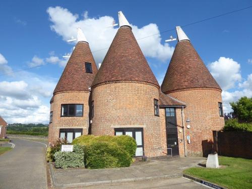 The Old Oast, Spelmonden Estate, A262, Goudhurst, TN17