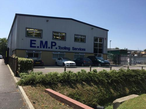 Unit 1, 4 Solent Road, Havant, PO9