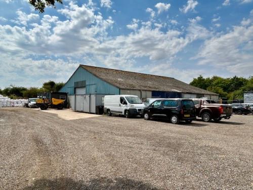 Yard Space 2 Alden Farm, Aldens Lane, Upton, Didcot, OX11
