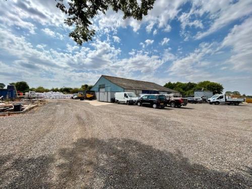 Yard Space 2 Alden Farm, Aldens Lane, Upton, Didcot, OX11