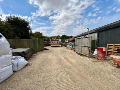 Yard Space 2 Alden Farm, Aldens Lane, Upton, Didcot, OX11
