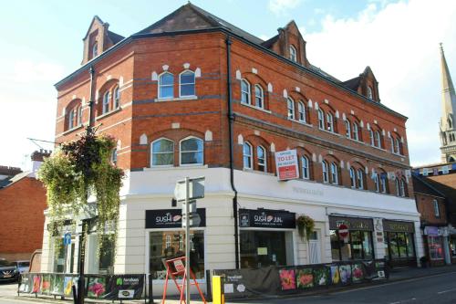 Suite 4A Victoria House, South Street, Farnham, GU9