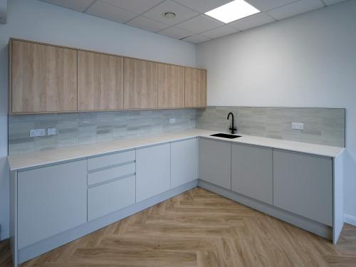 Units F, Tottenham Commercial Park, Leeside Road, Tottenham, London, N17