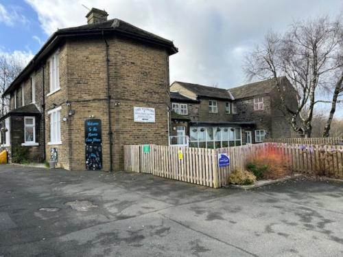 Snape House, 3 Snape Drive, Bradford, BD7