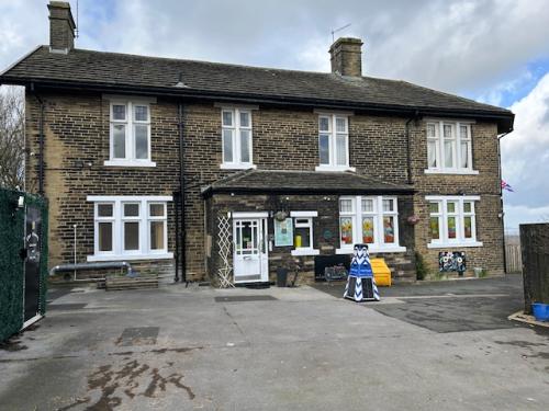 Snape House, 3 Snape Drive, Bradford, BD7