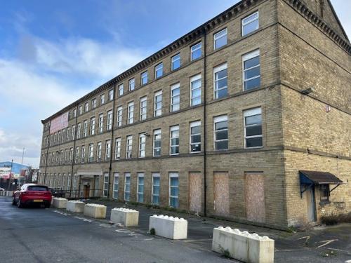Cumberland House, Greenside Lane off Cemetery Road, Bradford, BD8