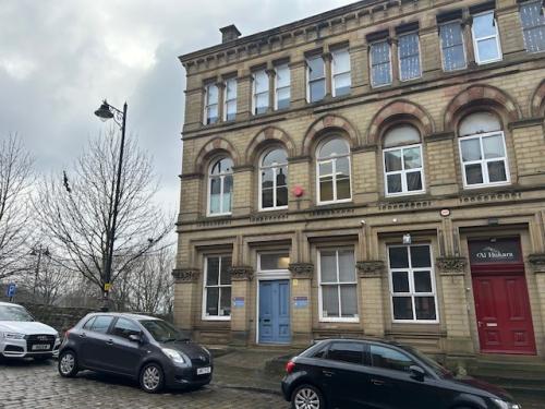 26 Station Road, Batley, WF17