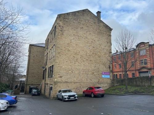 26 Station Road, Batley, WF17