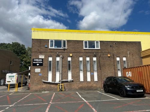 First Floor Offices, 445 Cleckheaton Road, Low Moor, Bradford, BD12
