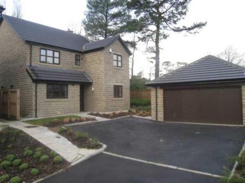 129 Bingley Road, Bradford, BD9
