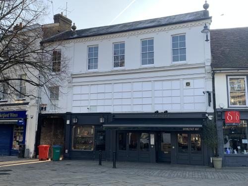 1 & 3 Parliament Square, Hertford, SG14
