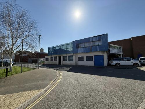100 East Surrey Street, Portsmouth, PO1
