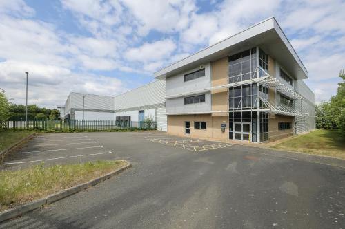Unit 10a/10b, Skyline 120 Business Park, Unit 10a/10b Avenue West, Braintree, CM77