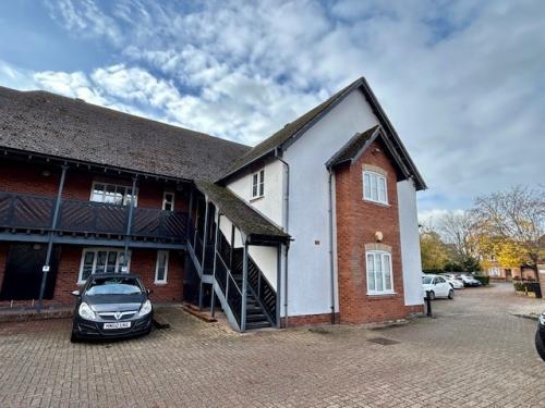 7 West Mills Yard, Kennet Road, Newbury, RG14