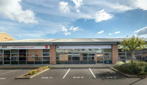 Slough Trading Estate, 885 Plymouth Road, Slough, SL1