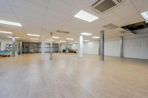 Unit 405, Centennial Park, Borehamwood, WD6