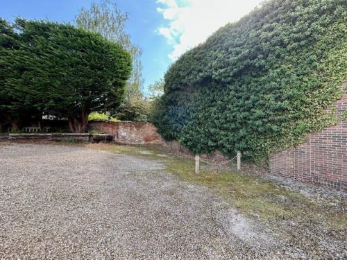 Queen Anne House, 35 Oxford Street, Newbury, RG14