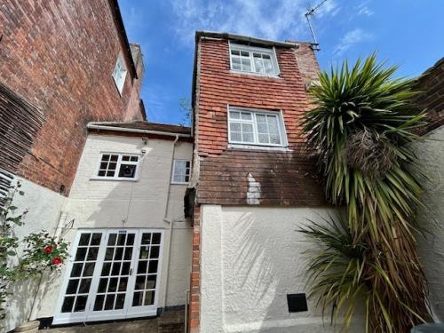 Queen Anne House, 35 Oxford Street, Newbury, RG14
