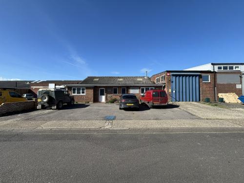 Front Unit, Leigh Road, Chichester, PO19