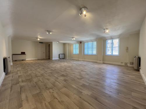 4 Bakehouse Court, 19 High Street, Saffron Walden, CB10