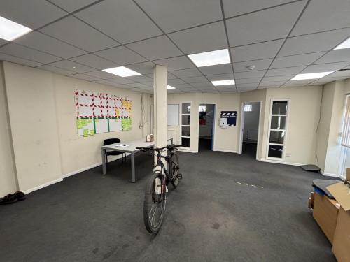 6-7 Chartwell Drive, Wigston, Leicester, LE18