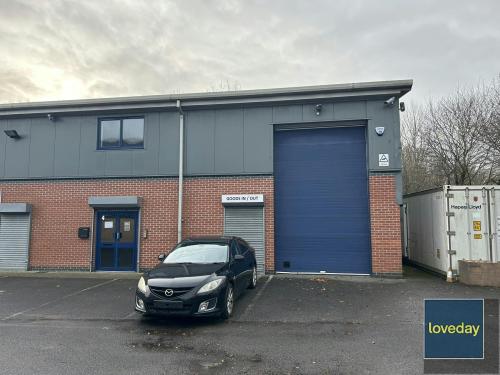 Unit 4 Star West, Westmead Industrial Estate, Swindon, SN5