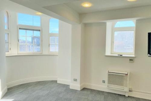 Avenue House, 25-27 Shaftesbury Avenue, Soho, London, W1D