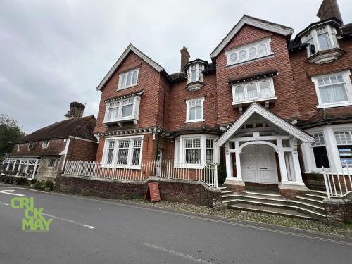 Swan House, Market Square, Saddlers Row, Petworth, GU28